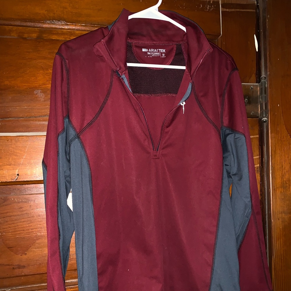 Ariat 1/4 zip light weight jacket